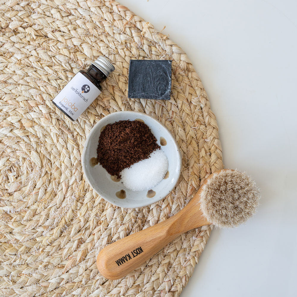 Detox Hautpflege Jojobaöl und Peeling oelfaktorisch körperöle